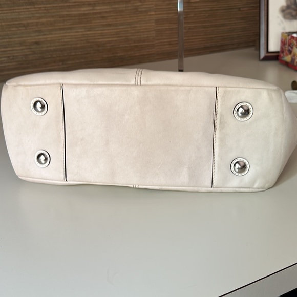 Coach Cream Color Shoulder Bag - Picture 11 of 14